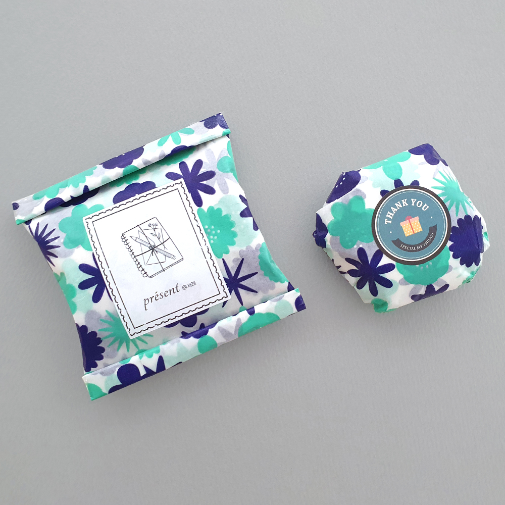 [MIDORI] Glassine paper roll wrap - Flower Navy_Light Blue